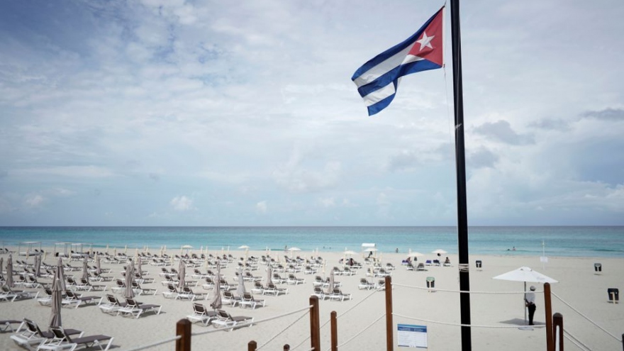 Cuba mở cửa biên giới và nới lỏng yêu cầu về nhập cảnh để đón khách du lịch