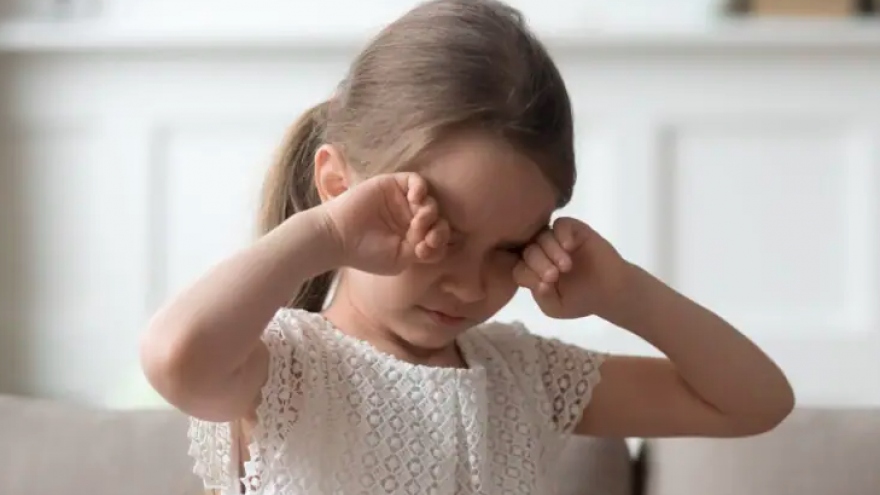 Hội chứng khô mắt ở trẻ và cách điều trị
