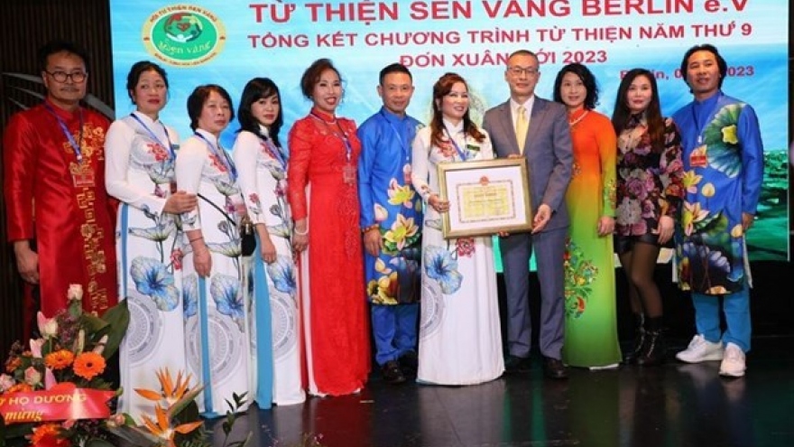 Vietnamese charity foundation in Berlin helps disadvantaged people