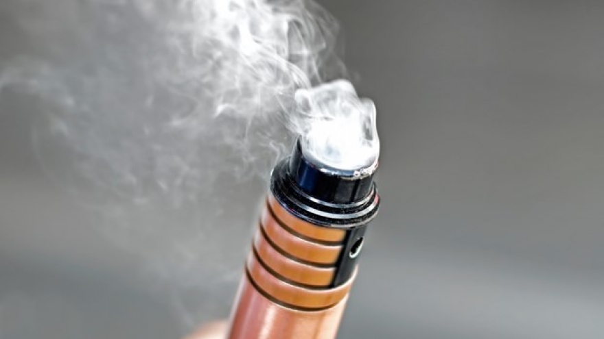 Australia lo ngại khi số người trẻ tuổi sử dụng thuốc lá điện tử ngày càng gia tăng