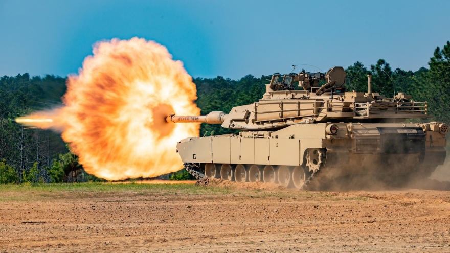 Mỹ quyết định đẩy nhanh cung cấp xe tăng chủ lực Abrams cho Ukraine