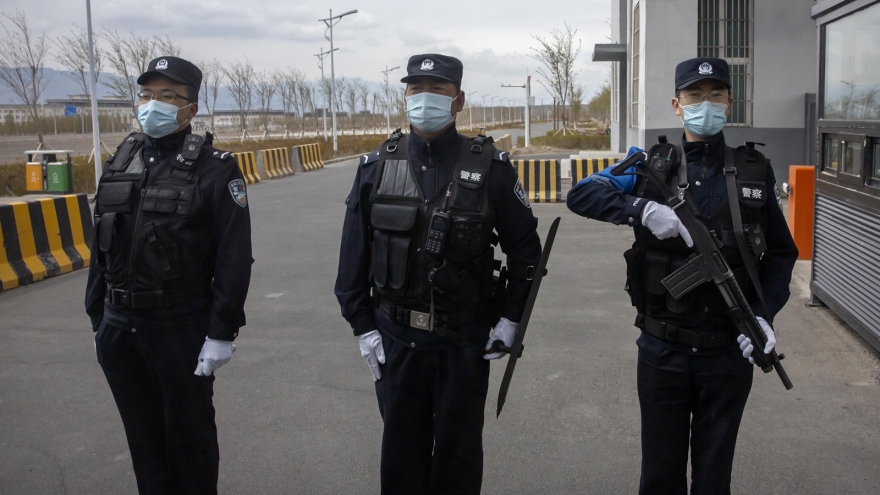 Trung Quốc "săn cáo", lần đầu dẫn độ nghi phạm hình sự từ Marốc về nước