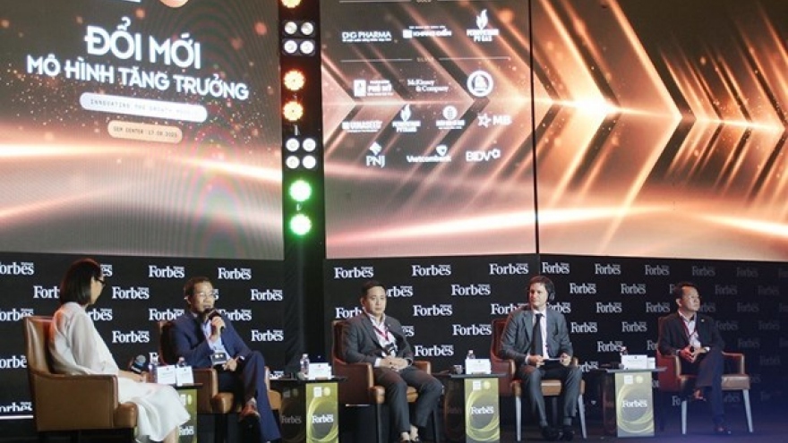 Innovating growth model a requirement for Vietnam: forum