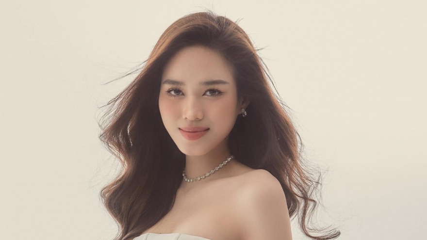 Hoa hậu Đỗ Thị Hà phản hồi tin đồn chuẩn bị kết hôn với người cùng quê