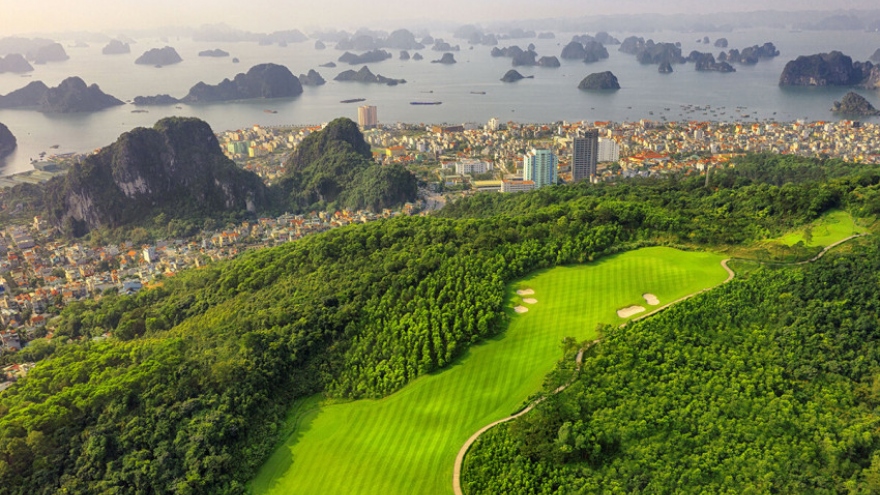 Four Vietnamese representatives among 11 best golf resorts in Asia