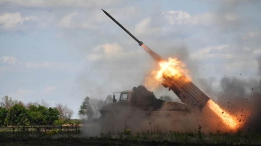 Nga đánh trúng trung tâm chỉ huy, bắn nổ kho đạn dược của Ukraine