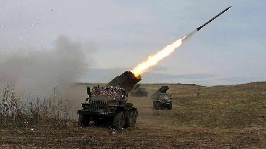 Nga phóng tên lửa Iskander phá hủy đoàn tàu chở xe bọc thép của Ukraine