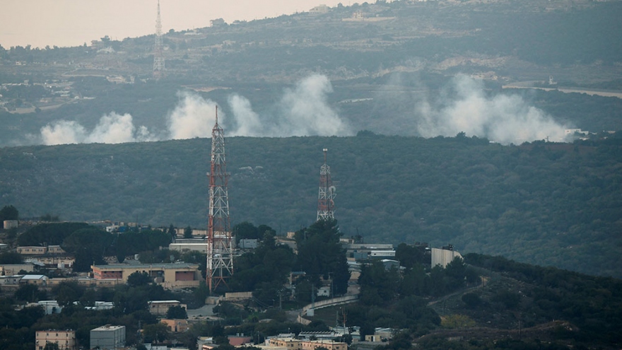 Israel bắn phá 16 thị trấn miền Nam Lebanon, Iran tuyên bố không tham chiến
