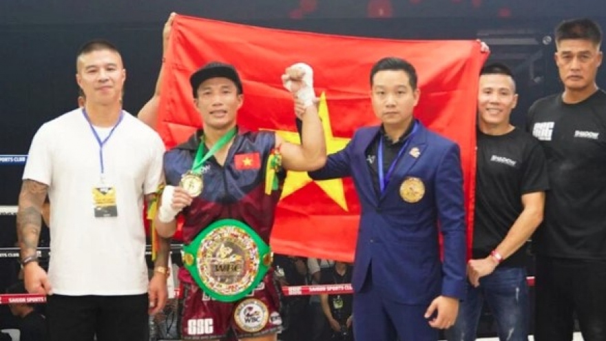 Muay Thai fighter Minh Phat wins world belt on home turf