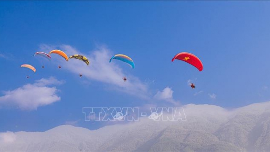 Putaleng Long Distance Paragliding Tournament 2023 opens in Lai Chau