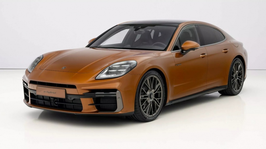 Porsche Panamera 2024 hé lộ những hình ảnh nội ngoại thất ấn tượng