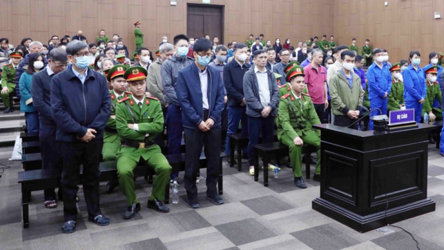 Xét xử vụ án Việt Á: Đại diện CDC nhiều tỉnh thành vắng mặt