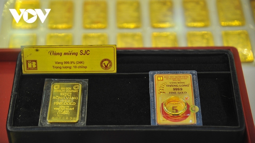 Giá vàng hôm nay 3/1: Giá vàng SJC ổn định quanh mốc 75 triệu đồng/lượng