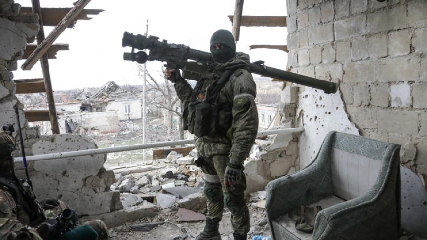 Nga trút hỏa lực cận chiến áp đảo, Ukraine căng mình giữ vững phòng tuyến