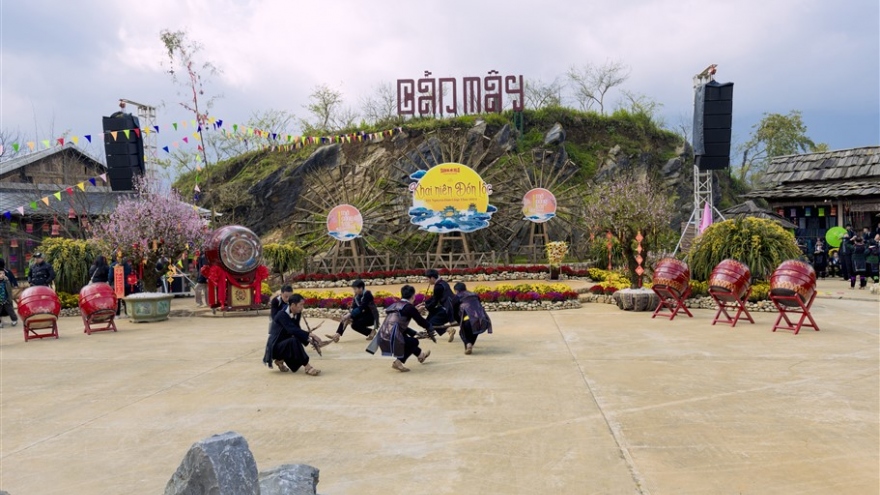 Du lịch Sapa mùa xuân - Khám phá vẻ đẹp thiên đường nơi vùng cao Du lịch Sapa mùa xuân - Khám phá vẻ đẹp thiên đường nơi vùng cao