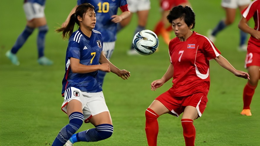 Triều Tiên tổ chức trận đấu bóng đá lịch sử