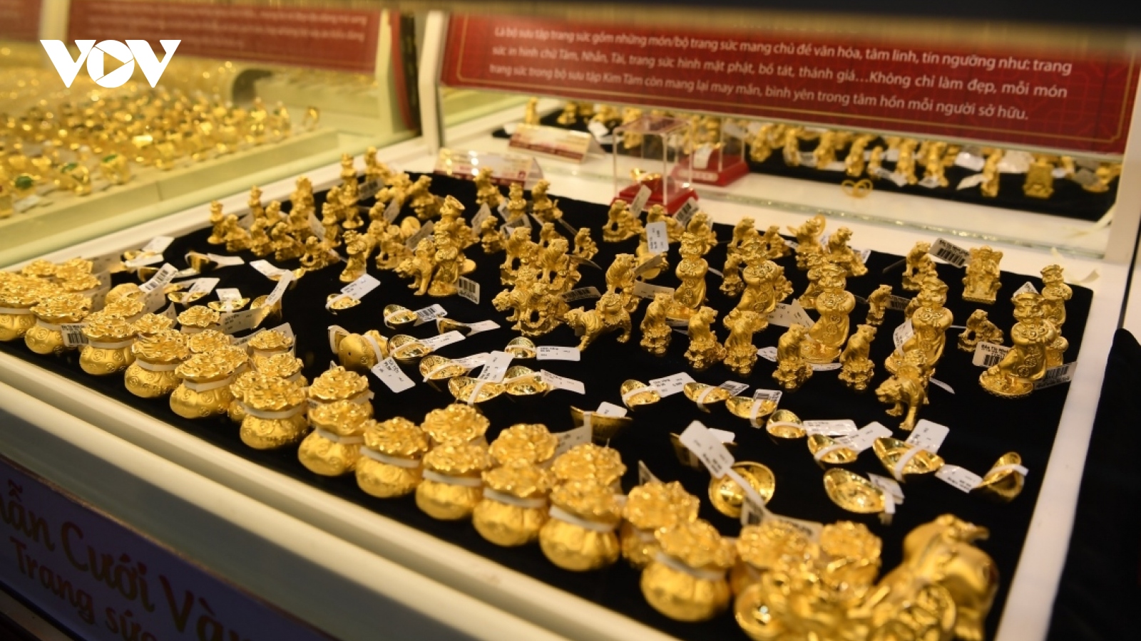 Giá vàng hôm nay 24/11: Vàng SJC đứng ở mức 71,6 triệu đồng/lượng