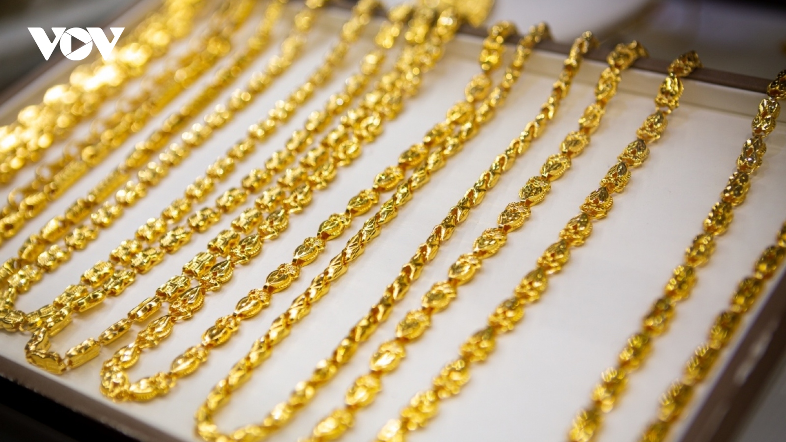 Giá vàng hôm nay 2/12: Giá vàng SJC tăng vọt lên 74 triệu đồng/lượng