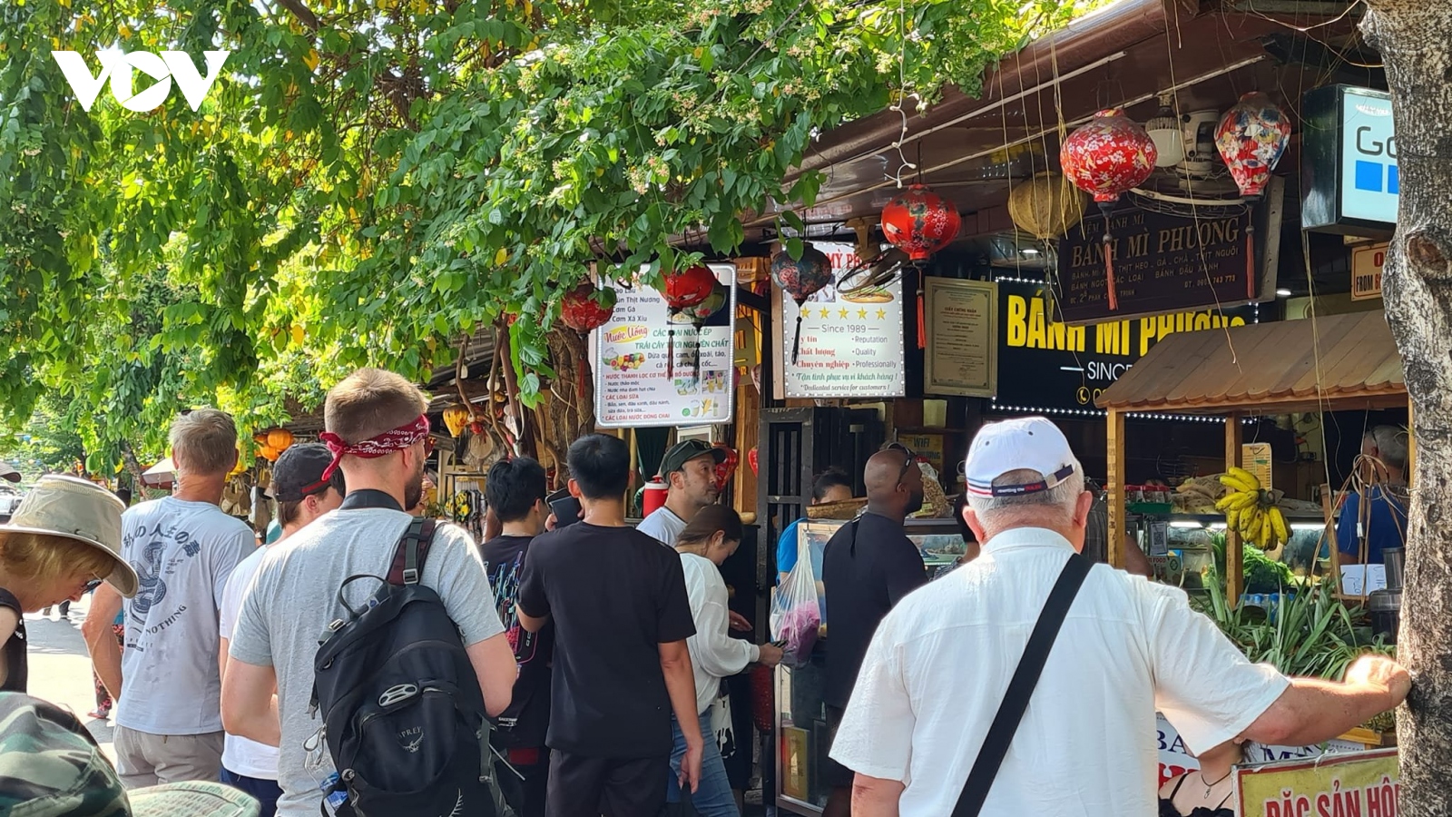 Rà soát các cơ sở kinh doanh ẩm thực trong khu phố cổ Hội An
