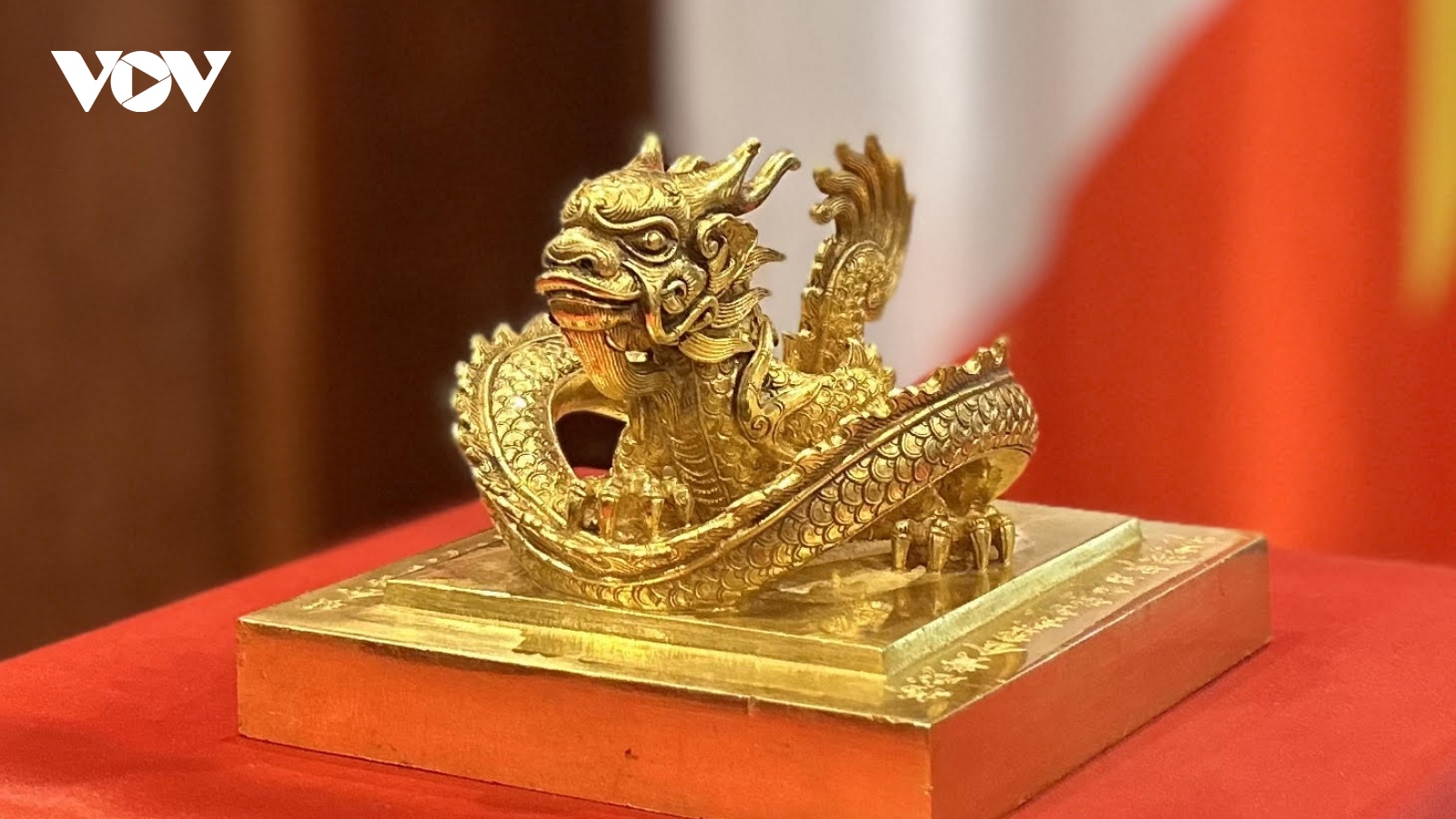 Ấn vàng “Hoàng đế chi bảo” đã về đến Việt Nam