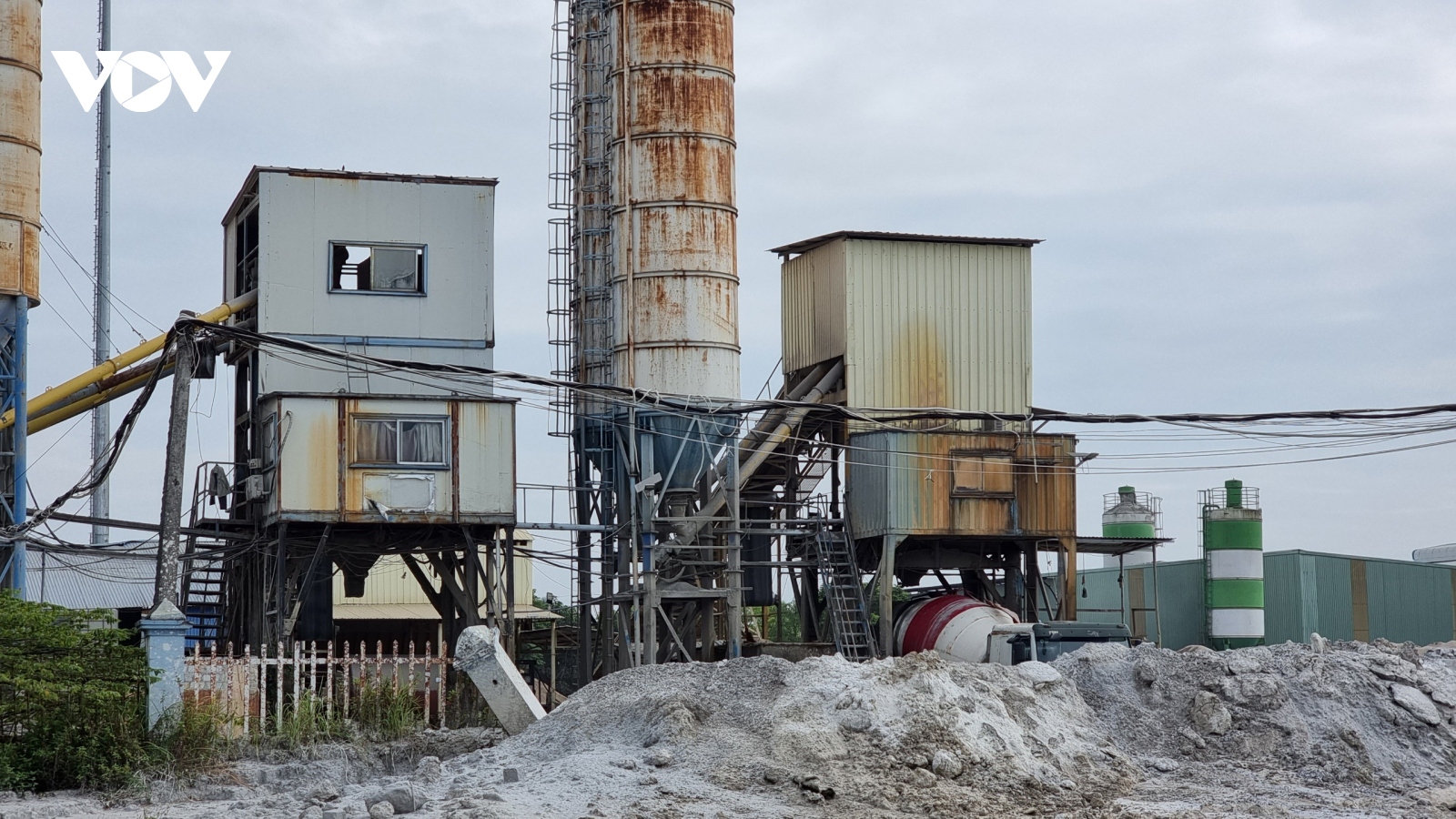 Vi phạm môi trường, doanh nghiệp sản xuất bê tông ở Bắc Giang bị phạt nặng