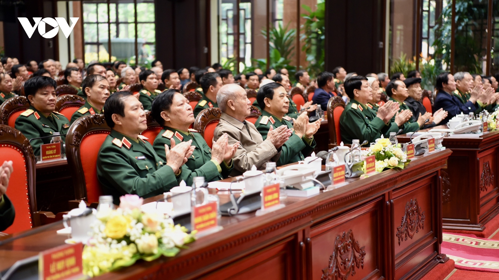 Toàn cảnh Bộ Quốc phòng gặp mặt cán bộ cao cấp quân đội nghỉ hưu