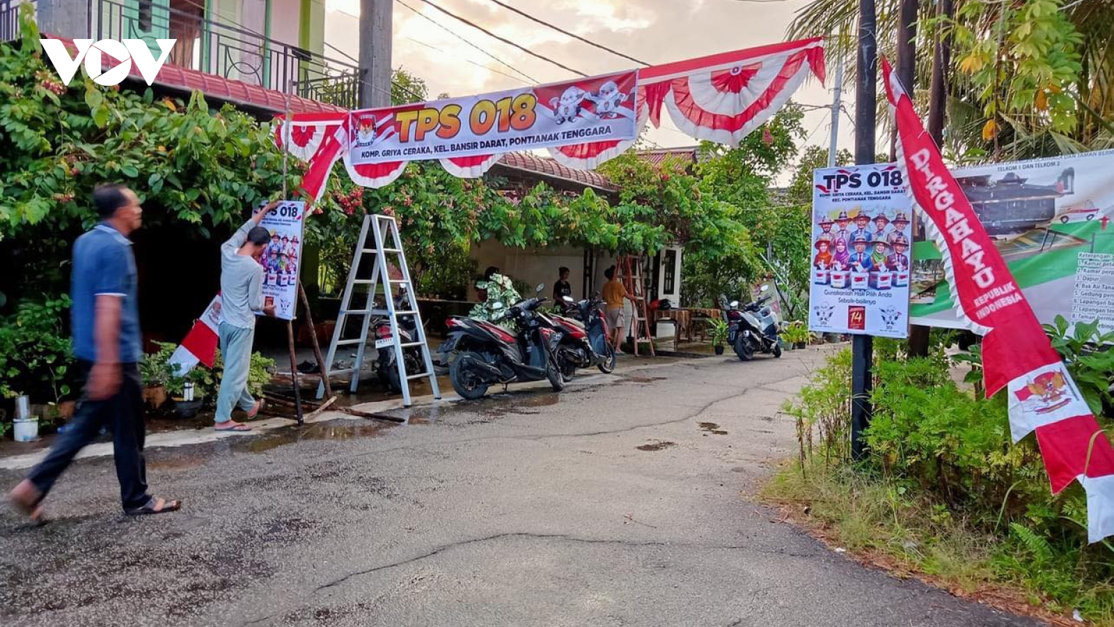 Bầu cử Indonesia: Cuộc đua “tam mã” kịch tính
