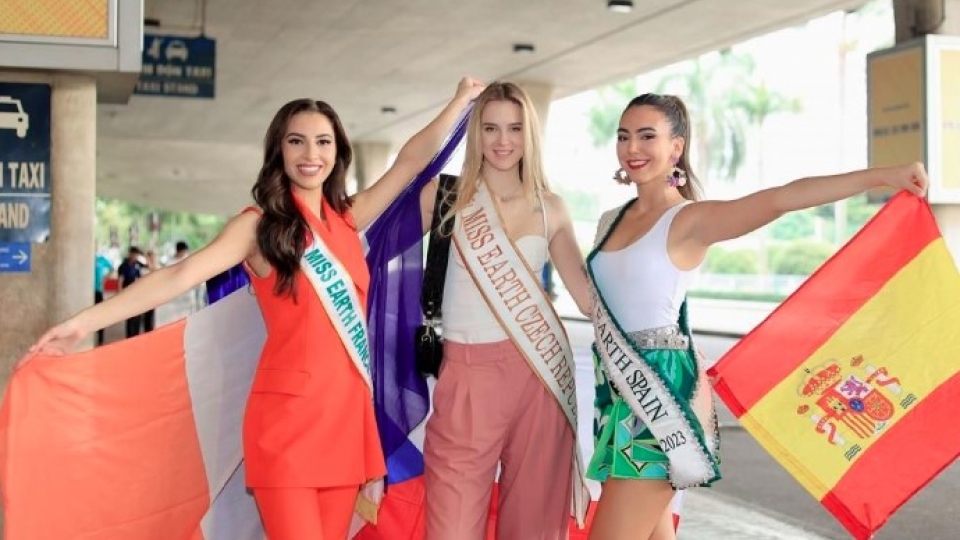 Foreign beauty queens gather in Vietnam for Miss Earth 2023
