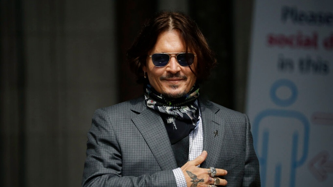 Johnny Depp bị Hollywood tẩy chay sau vụ thua kiện đánh vợ cũ | VOV.VN