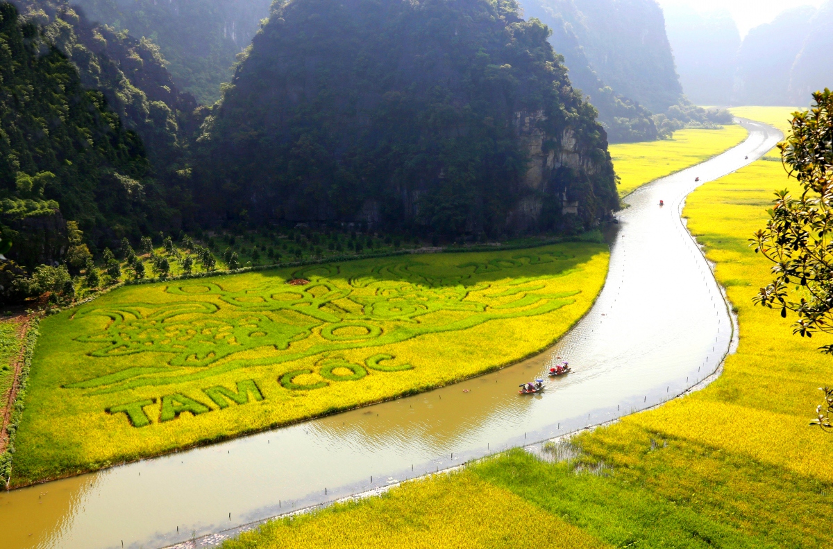 Ninh Bình kín phòng trong Tuần du lịch Sắc vàng Tam Cốc Tràng An