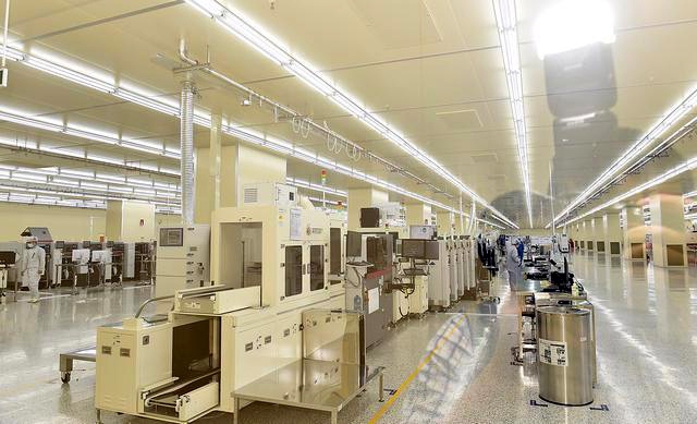 semiconductor chip manufacturing a race for billion-dollar industry in vietnam picture 2