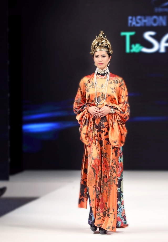 local designer introduces vietnamese heritage at london fashion week picture 1 local designer introduces vietnamese heritage at london fashion week picture 1