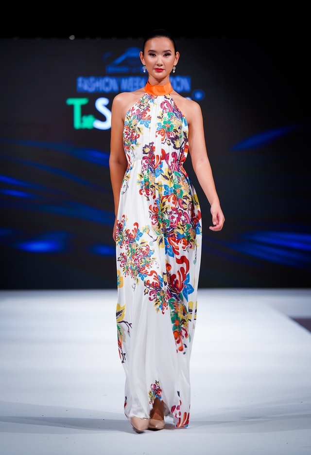 local designer introduces vietnamese heritage at london fashion week picture 4 local designer introduces vietnamese heritage at london fashion week picture 4