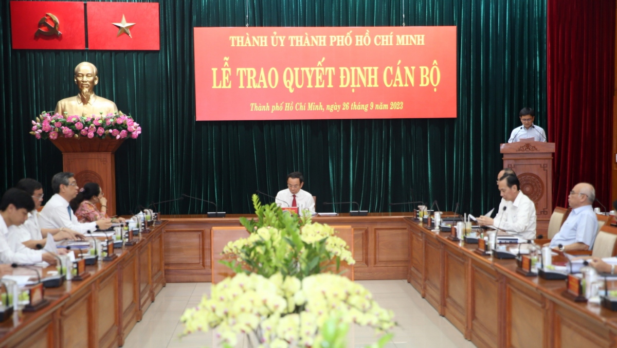 Ông nguyễn phước lộc giữ chức phó bí thư thành ủy tp.hcm hình ảnh 2 Ong nguyen phuoc loc giu chuc pho bi thu thanh uy tp.hcm hinh anh 2