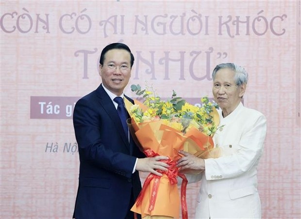 president attends introduction ceremony of book about great poet nguyen du picture 1