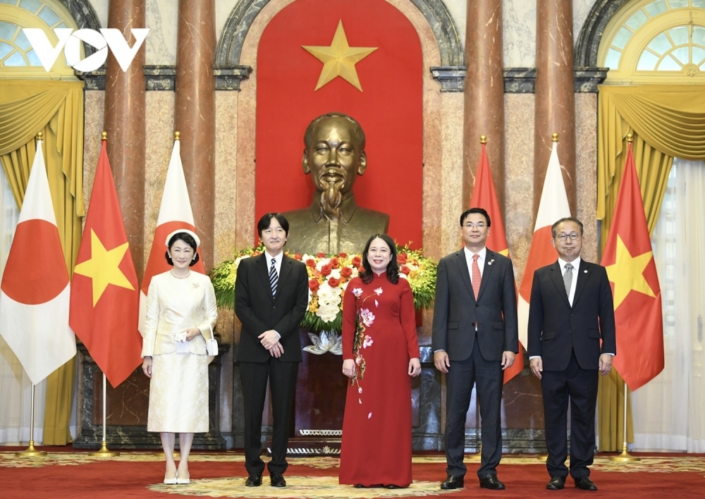 japanese crown prince warmly welcomed upon arrival in vietnam picture 11