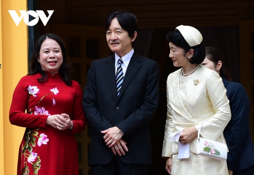 japanese crown prince warmly welcomed upon arrival in vietnam picture 9