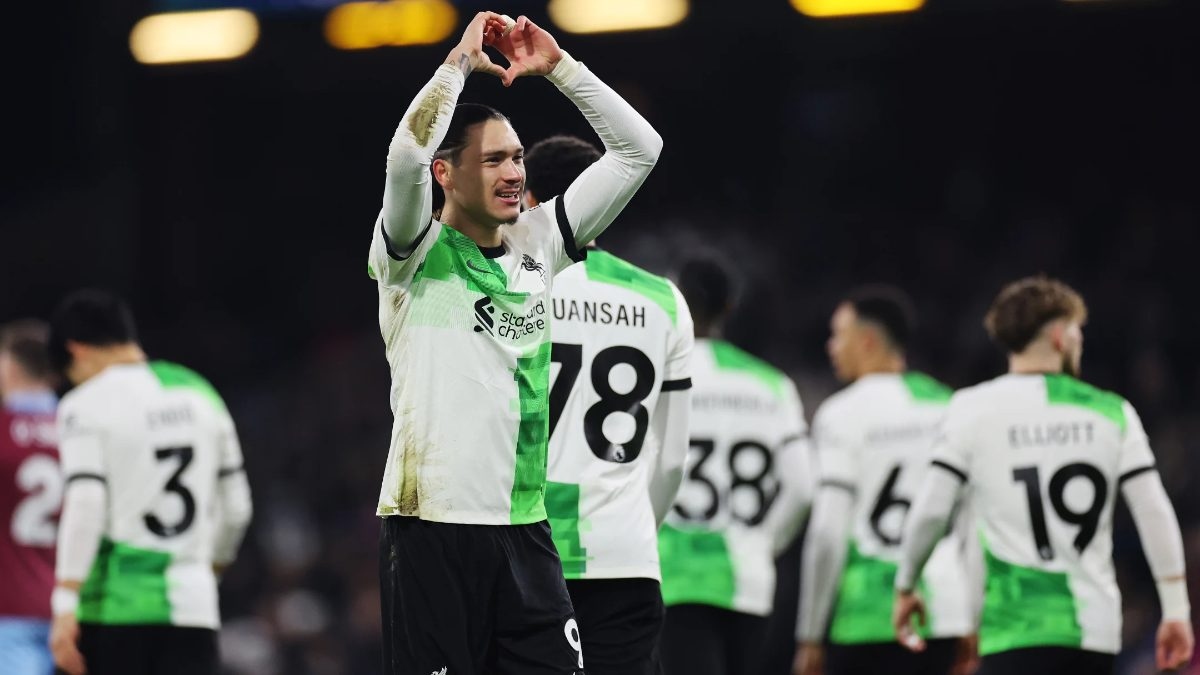 kết quả ngoại hạng anh mu thắng ngược aston villa, liverpool hạ gục burnley hình ảnh 2 ket qua ngoai hang anh mu thang nguoc aston villa, liverpool ha guc burnley hinh anh 2