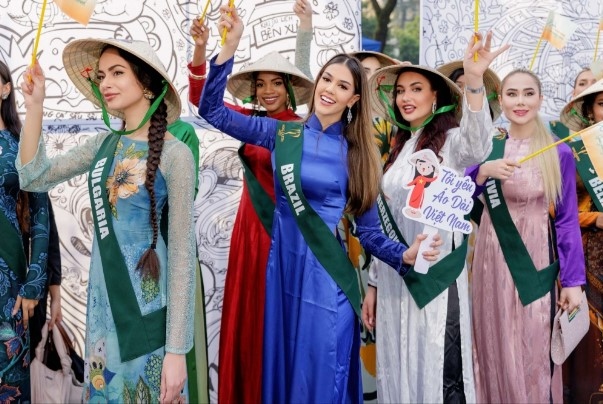 miss earth 2023 finalists graceful in vietnamese ao dai picture 3