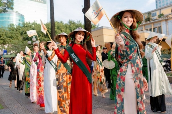miss earth 2023 finalists graceful in vietnamese ao dai picture 6