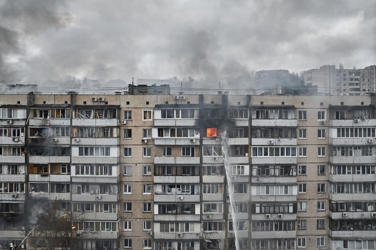 Ý đồ của nga khi mở hàng loạt cuộc tấn công lớn vào các thành phố ukraine hình ảnh 1 Y do cua nga khi mo hang loat cuoc tan cong lon vao cac thanh pho ukraine hinh anh 1