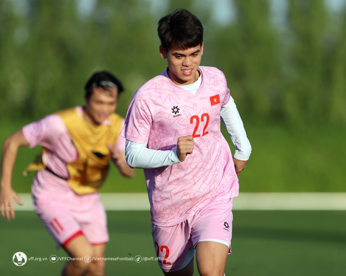 Mắc lỗi khiến ĐT Việt Nam thua đau, 'tội đồ' của HLV Troussier bất ngờ được BTC Asian Cup vinh danh