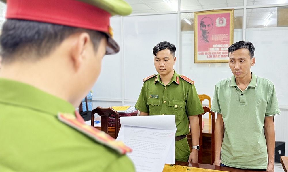 an giang pha duong day san xuat, buon ban thuoc bao ve thuc vat gia hinh anh 1