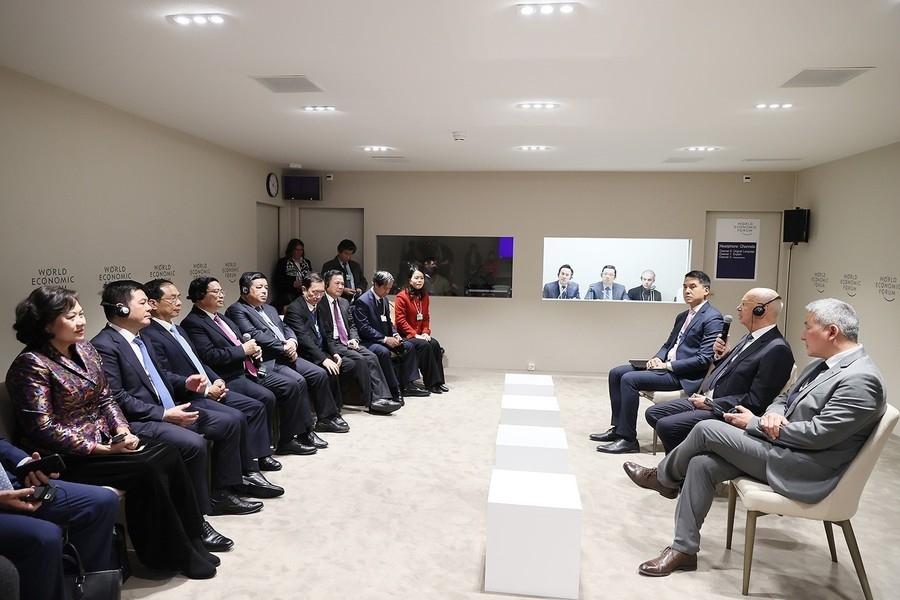 thủ tướng gặp chủ tịch wef, tổng thống ukraine và các thủ tướng hàn quốc và bỉ hình ảnh 2 thu tuong gap chu tich wef, tong thong ukraine va cac thu tuong han quoc va bi hinh anh 2