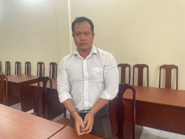 bat tam giam chuyen vien thanh tra ngan hang lua dao 5,5 ty dong hinh anh 1 bat tam giam chuyen vien thanh tra ngan hang lua dao 5,5 ty dong hinh anh 1