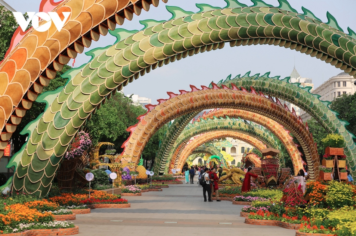 nguyen hue flower street given tet makeover picture 6