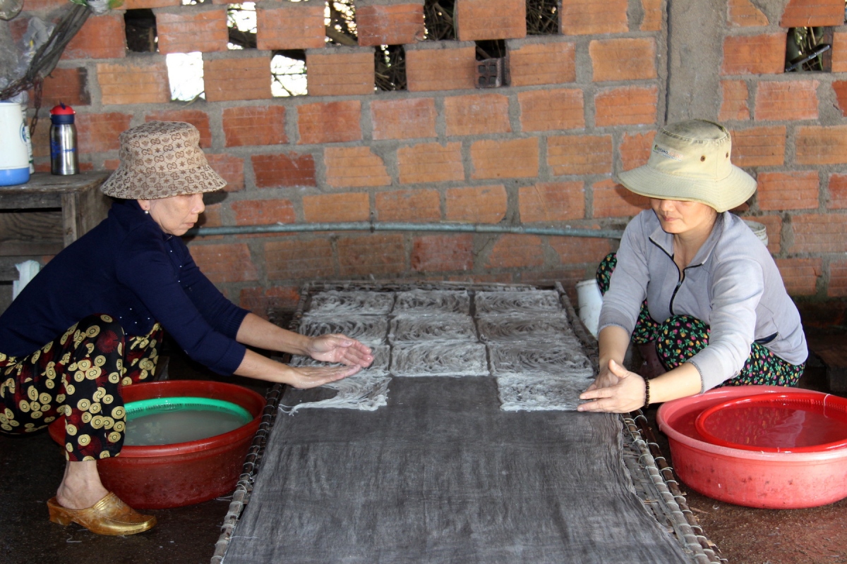 vermicelli village in binh dinh busy ahead of lunar new year picture 11