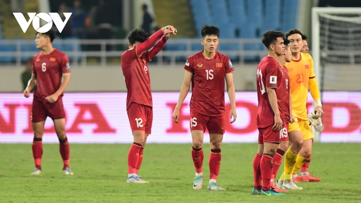 phan tuấn tài khóc nức nở sau trận thua của Đt việt nam trước iraq hình ảnh 9 phan tuan tai khoc nuc no sau tran thua cua Dt viet nam truoc iraq hinh anh 9