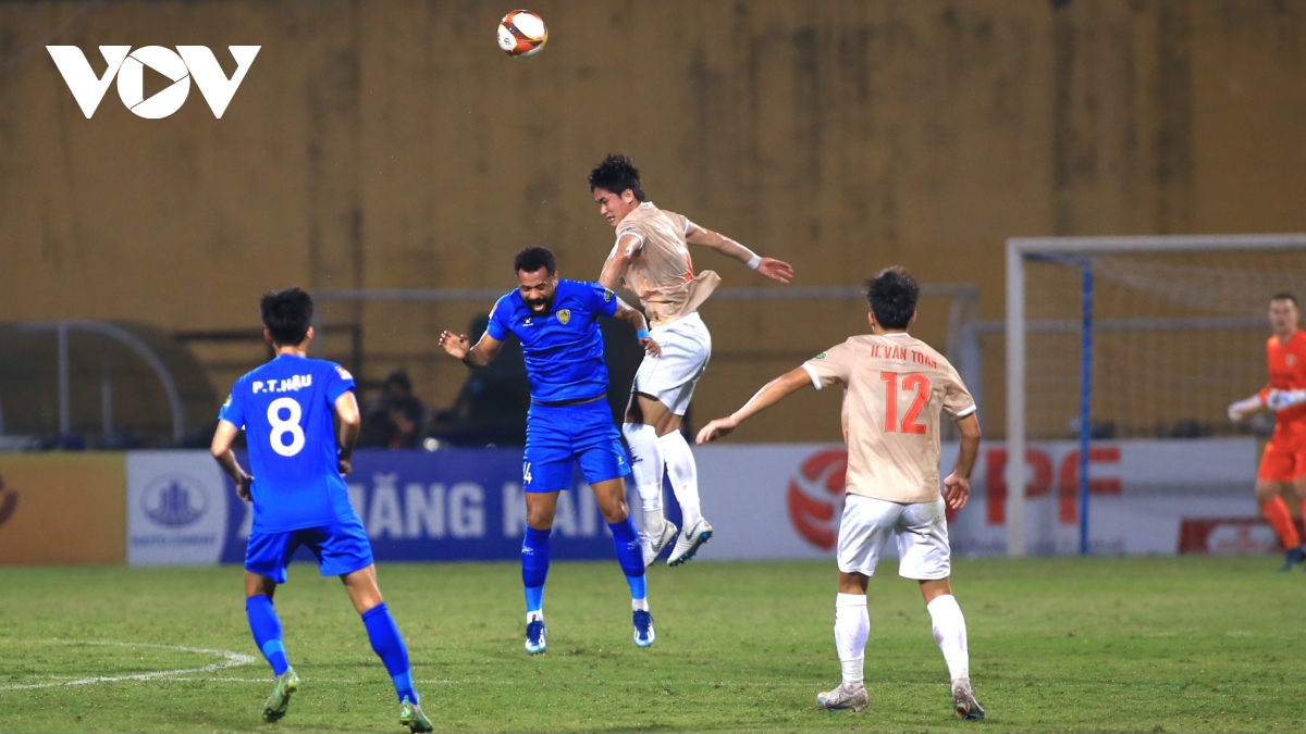 Áp dụng var ở những trận cầu đinh vòng 8 v-league 2023 2024 hình ảnh 1 Ap dung var o nhung tran cau dinh vong 8 v-league 2023 2024 hinh anh 1