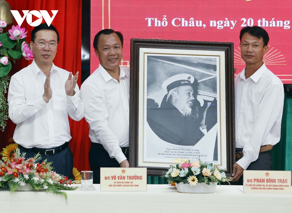 chu tich nuoc quan tam den nguoi dan de xa dao tho chau som khong con ho ngheo hinh anh 9 chu tich nuoc quan tam den nguoi dan de xa dao tho chau som khong con ho ngheo hinh anh 9